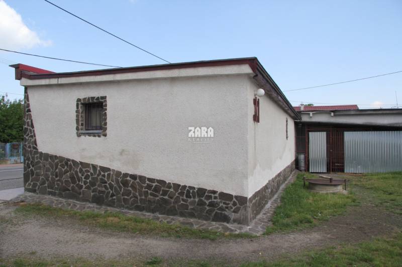 Budova obec Kalša.