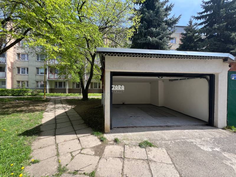 Košice - JUH - GARÁŽ, ul. Rastislavova, 23 m² .V blízkosti KULTÚRPARKU