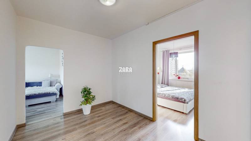 Veľmi pekný 3-izbový byt ul. Jenisejská, 67 m² + loggia. 3 D Video.
