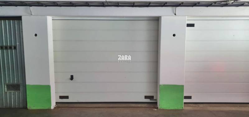 Západ -Terasa - ul. Idánska, 18 m². GARÁŽ. Elektronická brána Hoormann