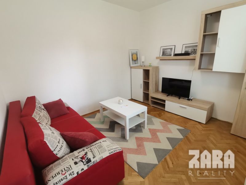 Na prenájom 1 izbový byt ul. Ružínska, 28 m², 1/4.posch. KR