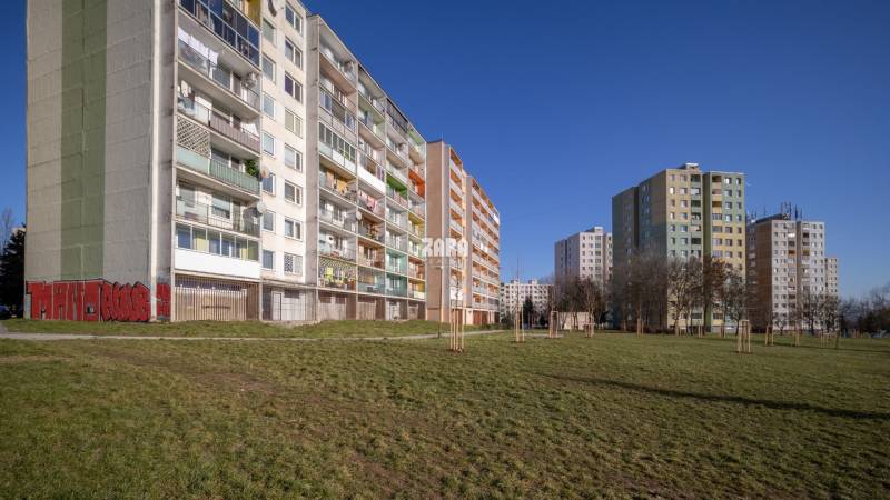park, ul. Dénešová, KVP