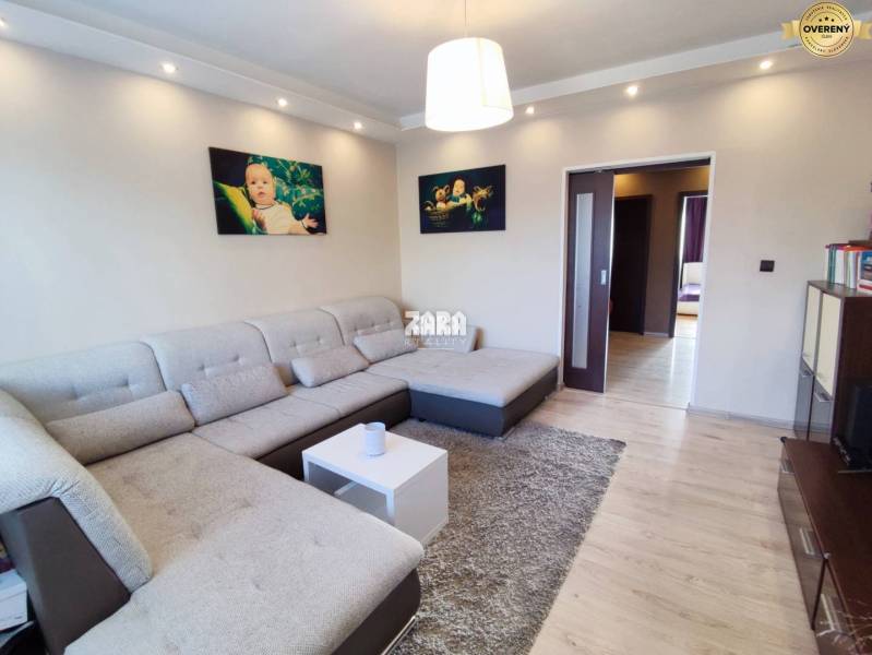 KVP - ul.  Bauerova, veľký 4 izbový byt, rekonštrukcia, 84 m2, loggia