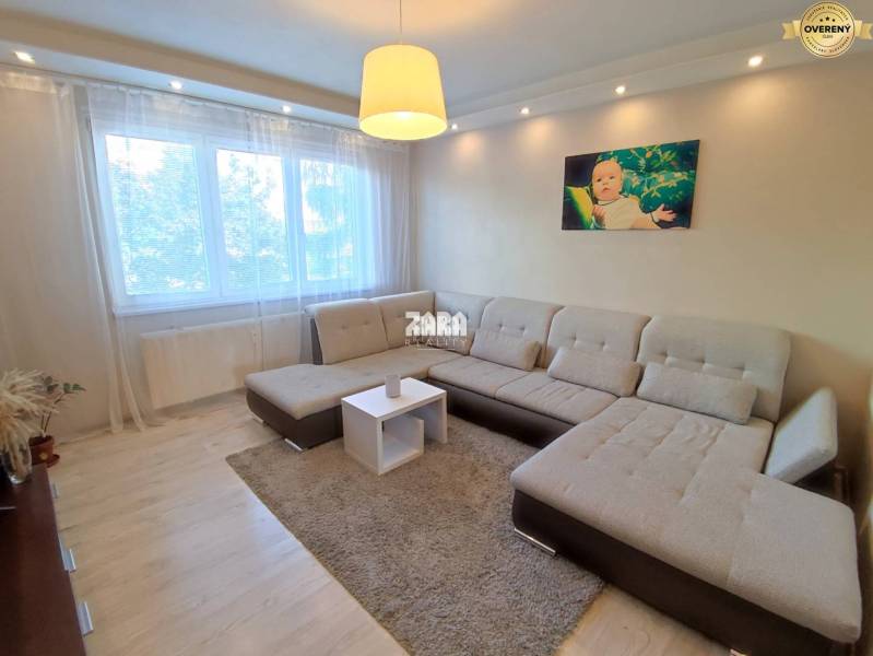 KVP - ul.  Bauerova, veľký 4 izbový byt, rekonštrukcia, 84 m2, loggia
