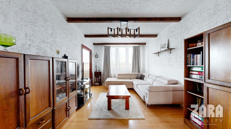 Miškovecká: ZARIADENÝ  pekný 3 izb. byt, 67m2 + loggia. Rekonštrukcia.