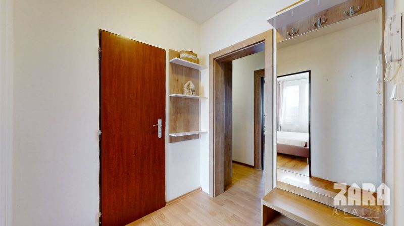 Miškovecká: ZARIADENÝ  pekný 3 izb. byt, 67m2 + loggia. Rekonštrukcia.