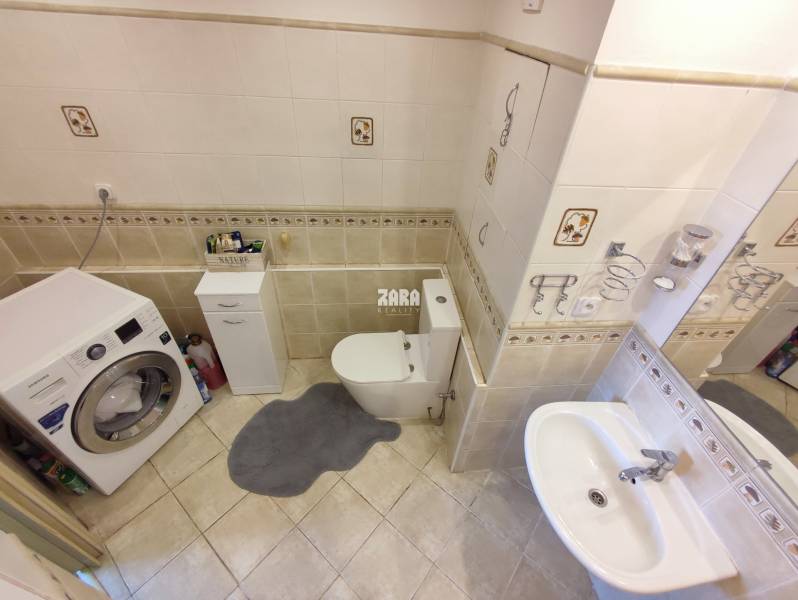 JUH-ŽELEZNÍKY: Miškovecká: pekný 3 izb. byt, 67m2 + loggia. ZARIADENÝ