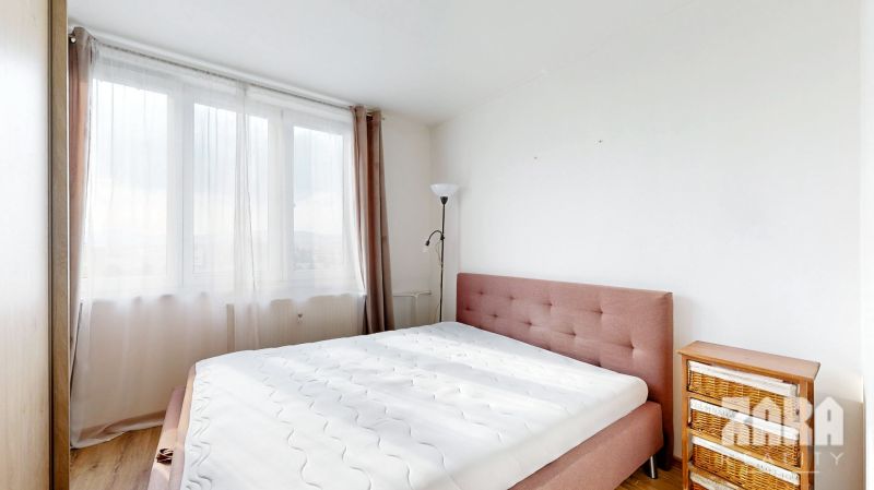 Miškovecká: ZARIADENÝ  pekný 3 izb. byt, 67m2 + loggia. Rekonštrukcia.