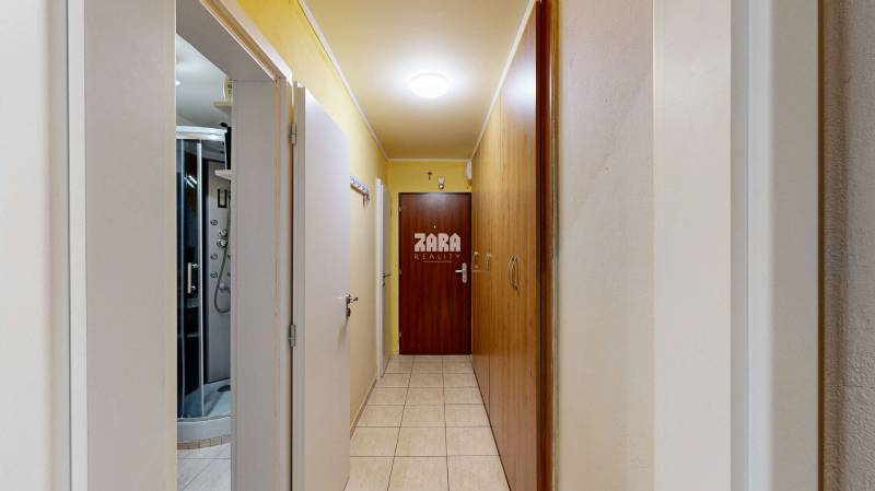 ŠACA - pekný 3 izbový zariadený byt ul. Železiarenska, 64 m2