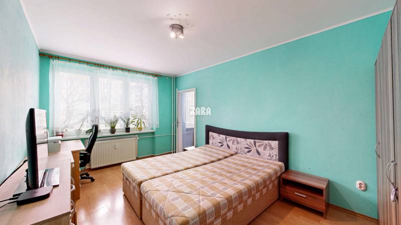 ŠACA - pekný 3 izbový zariadený byt ul. Železiarenska, 64 m2