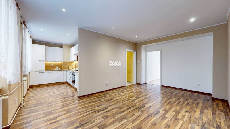 ŠACA - veľmi pekný 3 izbový zariadený byt ul. Železiarenska, 64 m2