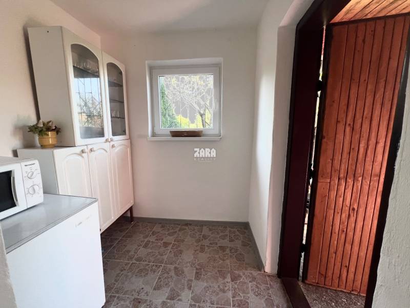 Košice - Sever, Kalvária, Račí potok III, Chata so záhradou  453 m2