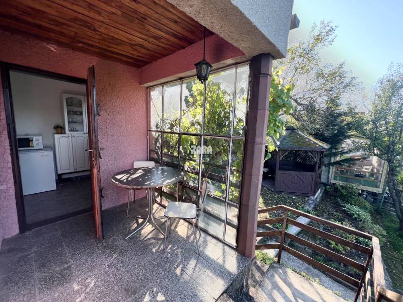Košice - Sever, Kalvária, Račí potok III, Chata so záhradou  453 m2