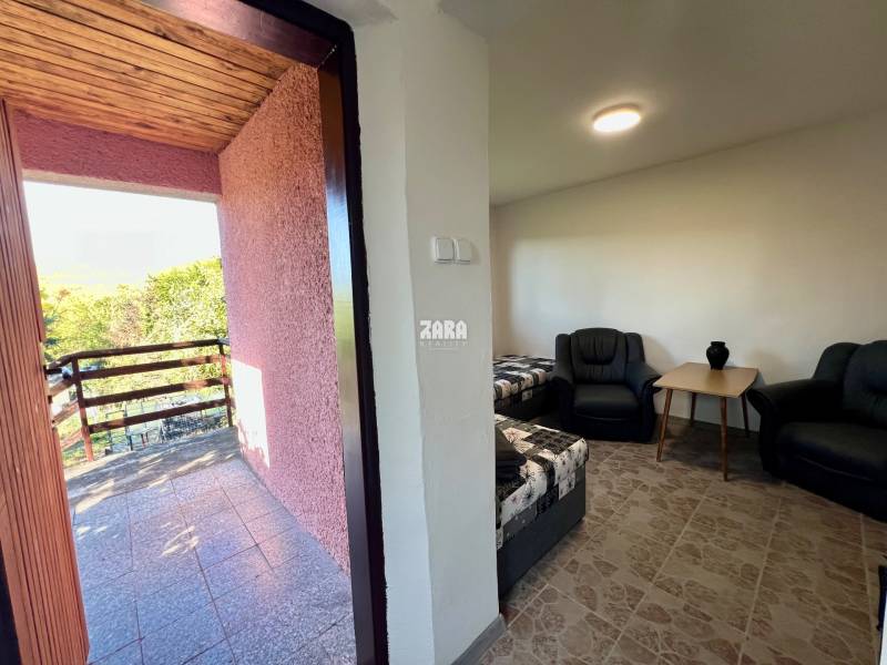 Košice - Sever, Kalvária, Račí potok III, Chata so záhradou  453 m2