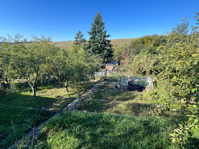 Košice - Sever, Kalvária, Račí potok III, Chata so záhradou  453 m2