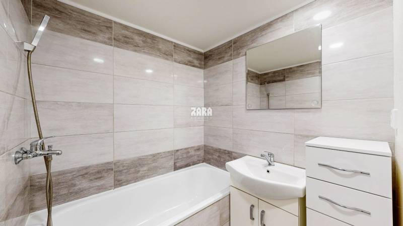FURČA- EXNÁROVÁ veľmi pekný zrekonštruovaný 2 izbový byt 58 m2, loggia