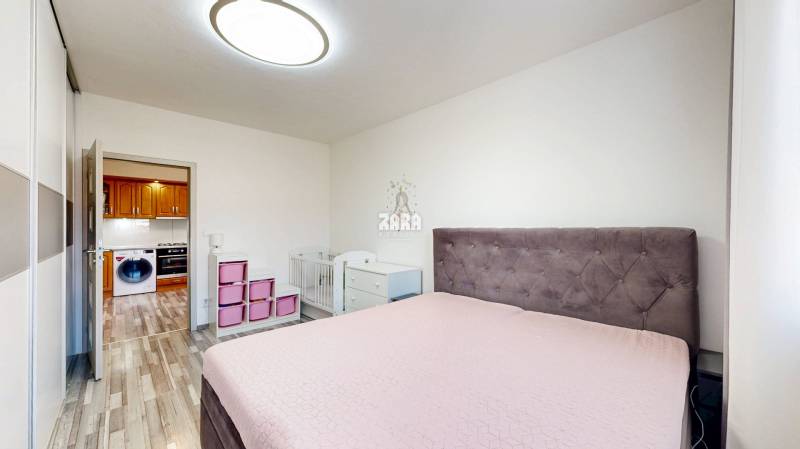 FURČA- EXNÁROVÁ veľmi pekný zrekonštruovaný 2 izbový byt 58 m2, loggia