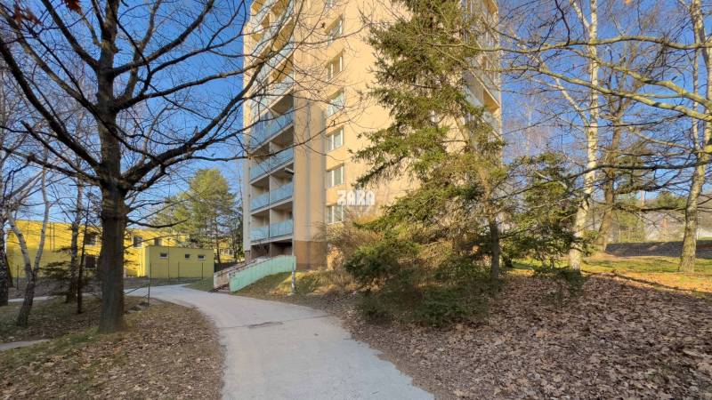 FURČA- EXNÁROVÁ veľmi pekný zrekonštruovaný 2 izbový byt 58 m2, loggia