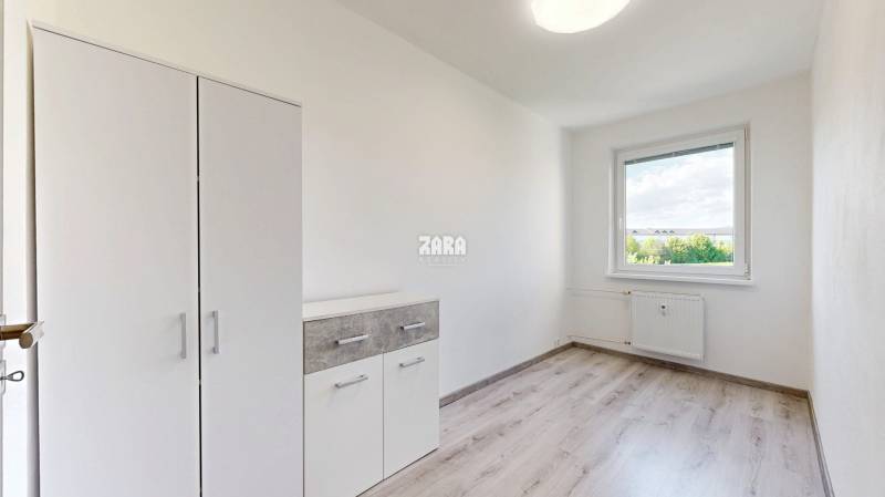 KVP - Starozagorska.ZARIADENÝ veľmi pekný 4 izb.byt, 83 m², loggia. 