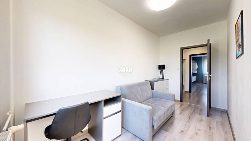 KVP - Starozagorska.ZARIADENÝ veľmi pekný 4 izb.byt, 83 m², loggia. 