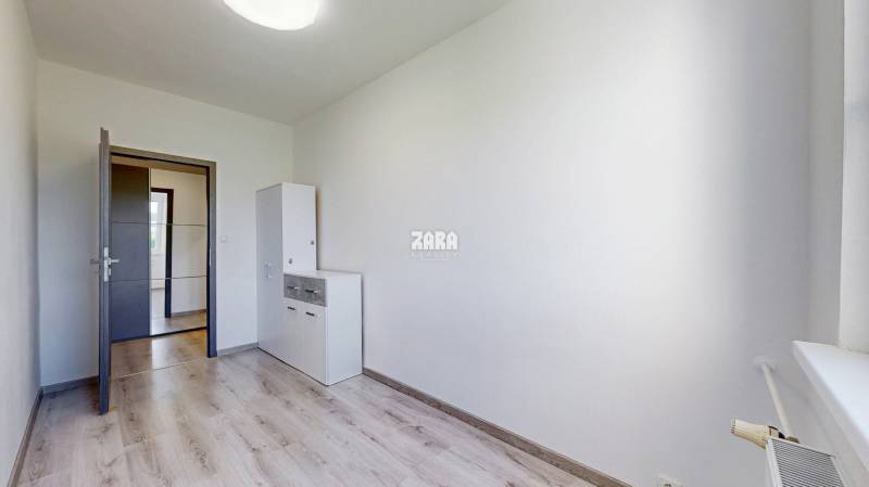 KVP - Starozagorska.ZARIADENÝ veľmi pekný 4 izb.byt, 83 m², loggia. 