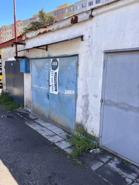 Garáž Krakovská ul. Košice, Zara reality