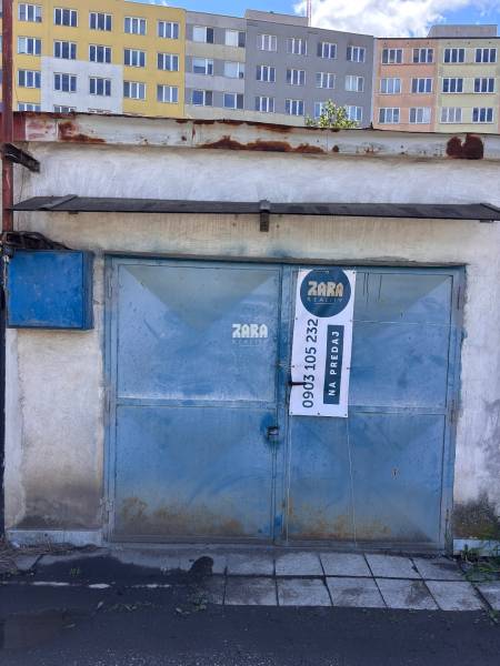 Garáž Krakovská ul. Košice, Zara reality