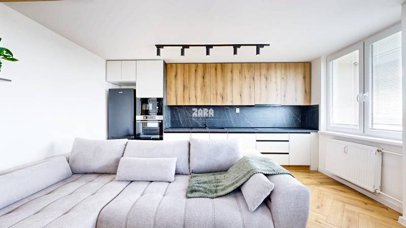 FURČA - BUZULUCKÁ, 3 izb. byt po novej REKONŠTRUKCII, 73 m2 + loggia