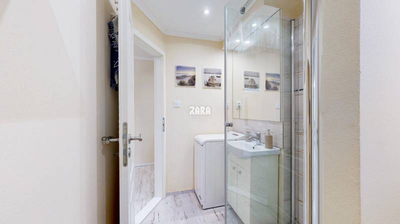 SEVER ul.Letná, ZARIADENÝ 2 izbový TEHLOVÝ BYT, 56 m²