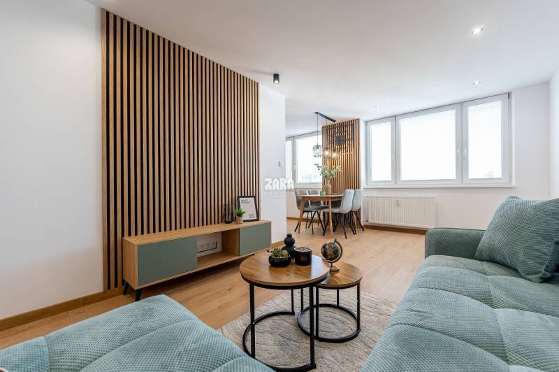 Nad Jazerom - Nadčasový 3 izb. byt ul. POLUDNÍKOVÁ, 71 m2 + loggia. 