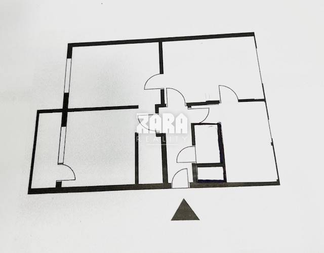 Terasa - ul. Slobody, 3 izbový byt 65 m2 + loggia. Čiastočná rekonš.