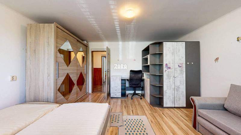 Turňa nad Bodvou - 3 izbový udržiavaný rodinný dom, pozemok 800 m2