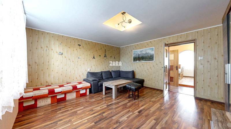 Turňa nad Bodvou - 3 izbový udržiavaný rodinný dom, pozemok 800 m2