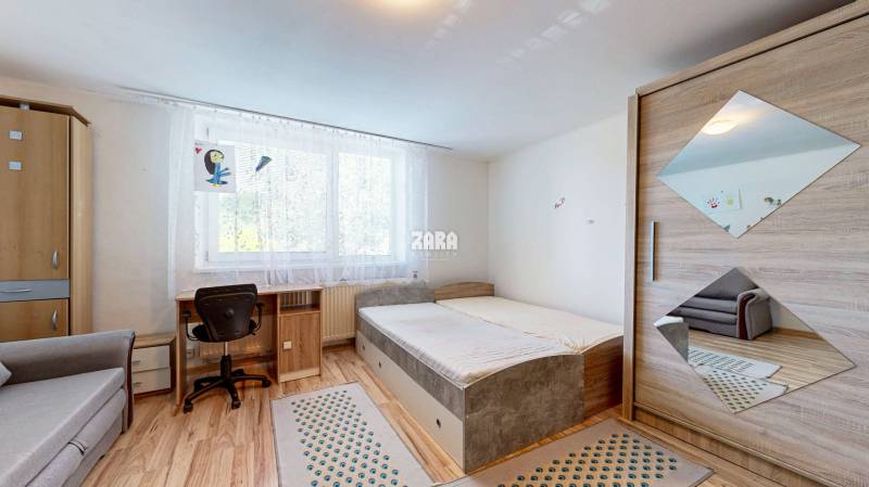 Turňa nad Bodvou - 3 izbový udržiavaný rodinný dom, pozemok 800 m2
