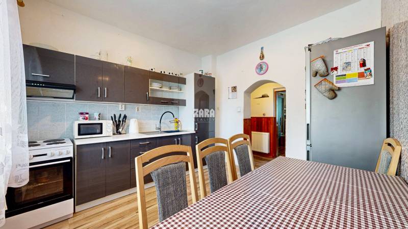 Turňa nad Bodvou - 3 izbový udržiavaný rodinný dom, pozemok 800 m2