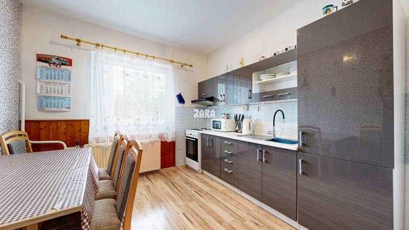 Turňa nad Bodvou - 3 izbový udržiavaný rodinný dom, pozemok 800 m2