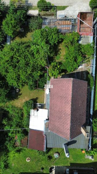 BUKOVEC: CHATA na celoročné bývanie, 2 podlažia, balkón,pozemok 639 m2