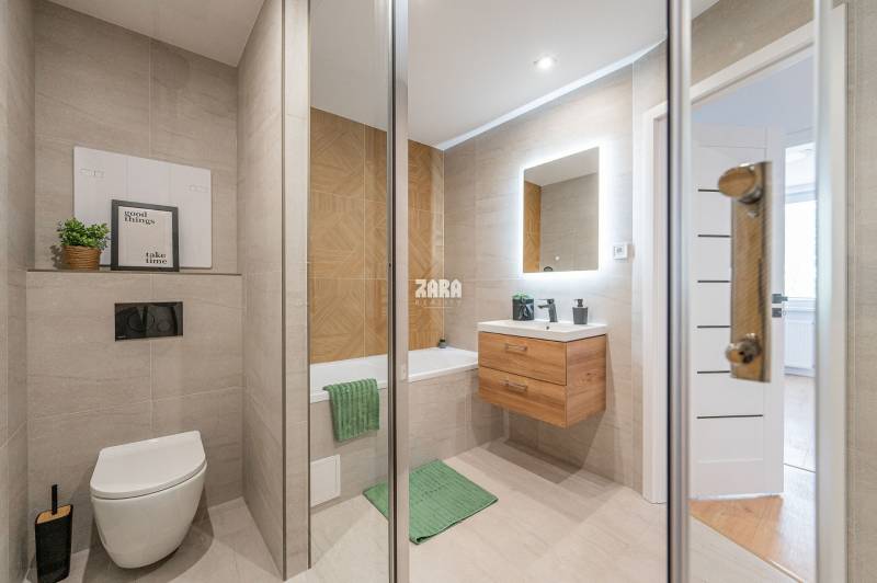 ul. Ždiarska: pekný 3 izb. byt,moderná, vkusná rekonštrukcia bytu,65m²