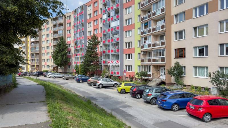 FURČA - PČĽ Pekný, ZARIADENÝ 3 izb. byt 68 m²  + loggia. Rekonštrukcia