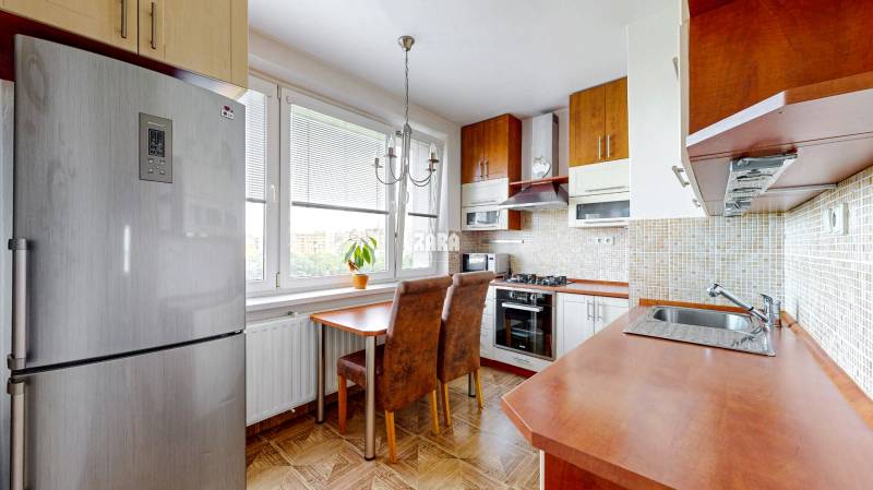 FURČA - PČĽ Pekný, ZARIADENÝ 3 izb. byt 68 m²  + loggia. Rekonštrukcia