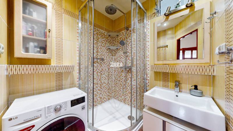 FURČA - PČĽ Pekný, ZARIADENÝ 3 izb. byt 68 m²  + loggia. Rekonštrukcia