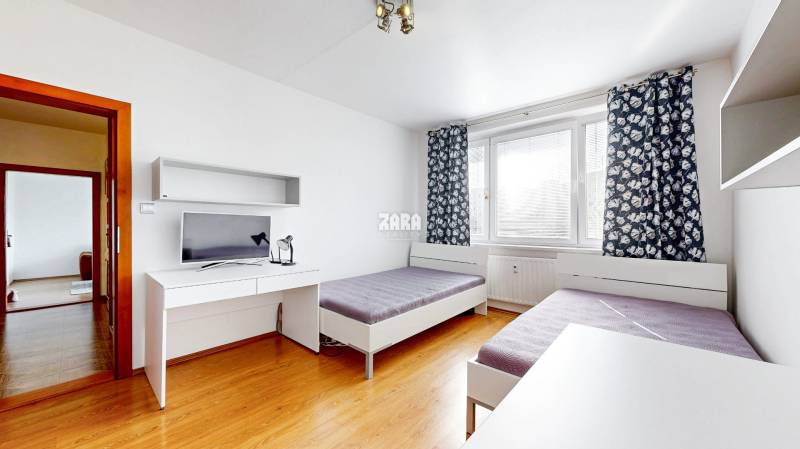 FURČA - PČĽ Pekný, ZARIADENÝ 3 izb. byt 68 m²  + loggia. Rekonštrukcia