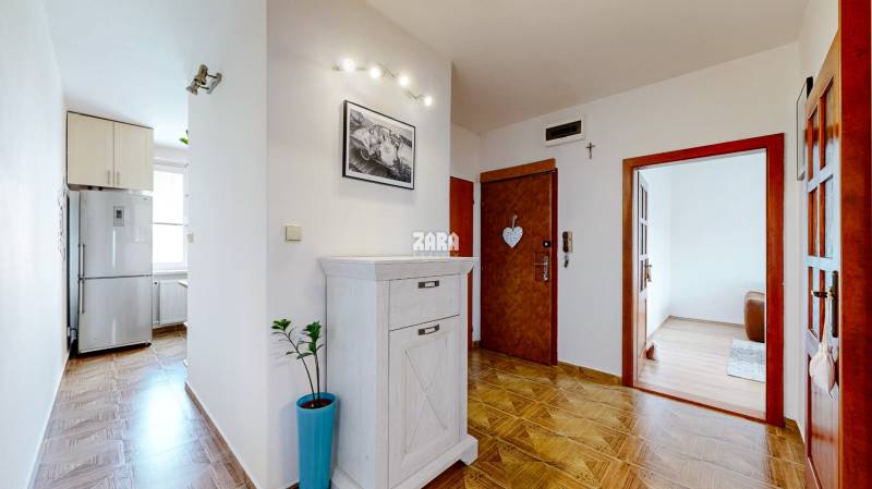 FURČA - PČĽ Pekný, ZARIADENÝ 3 izb. byt 68 m²  + loggia. Rekonštrukcia