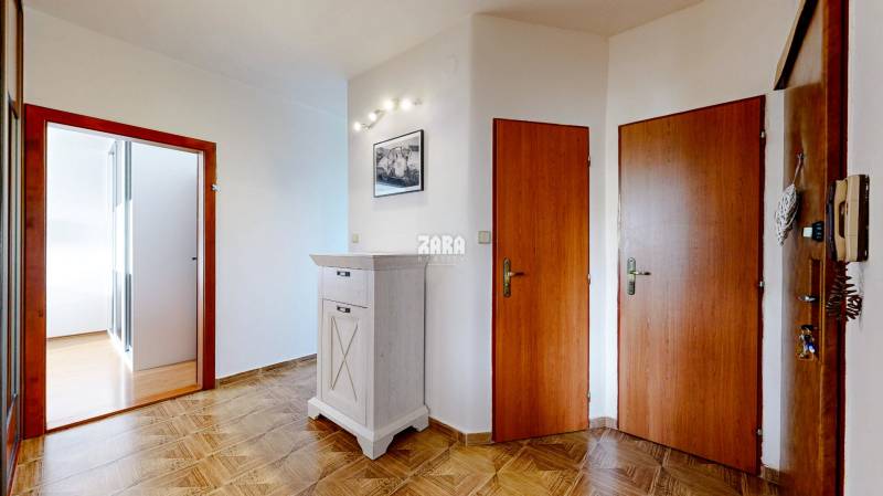 FURČA - PČĽ Pekný, ZARIADENÝ 3 izb. byt 68 m²  + loggia. Rekonštrukcia