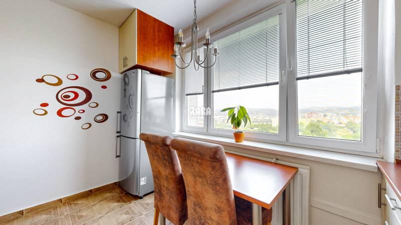 FURČA - PČĽ Pekný, ZARIADENÝ 3 izb. byt 68 m²  + loggia. Rekonštrukcia