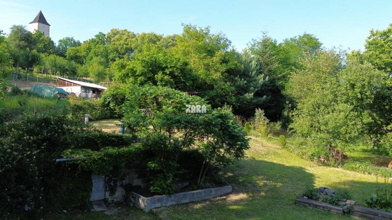 SVINICA  - Pekný stavebný pozemok 612 m2, VŠETKY inžinierske siete