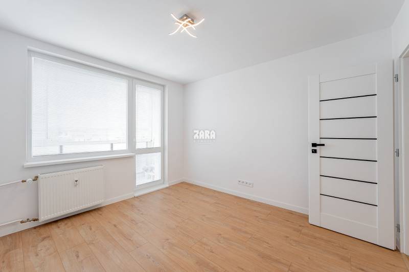 TERASA - PRAŽSKÁ, krásny 3 izb.byt po novej rekonštrukcii,65 m2,loggia