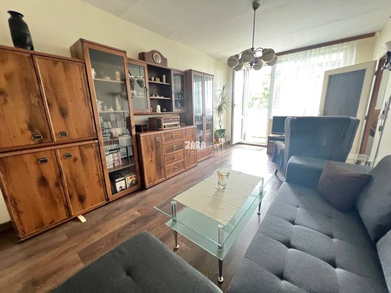 FURČA: Dvorkinova: 4 izbový byt, 92 m² + loggia. MAKLÉR ODPORÚČA