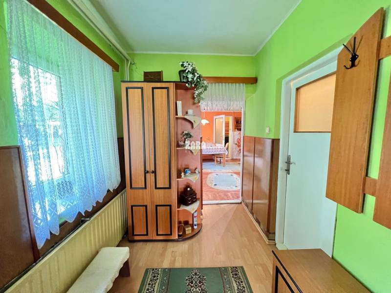  Margecany, rodinný dom centrum obce, veľký lukratívny pozemok 1235 m2