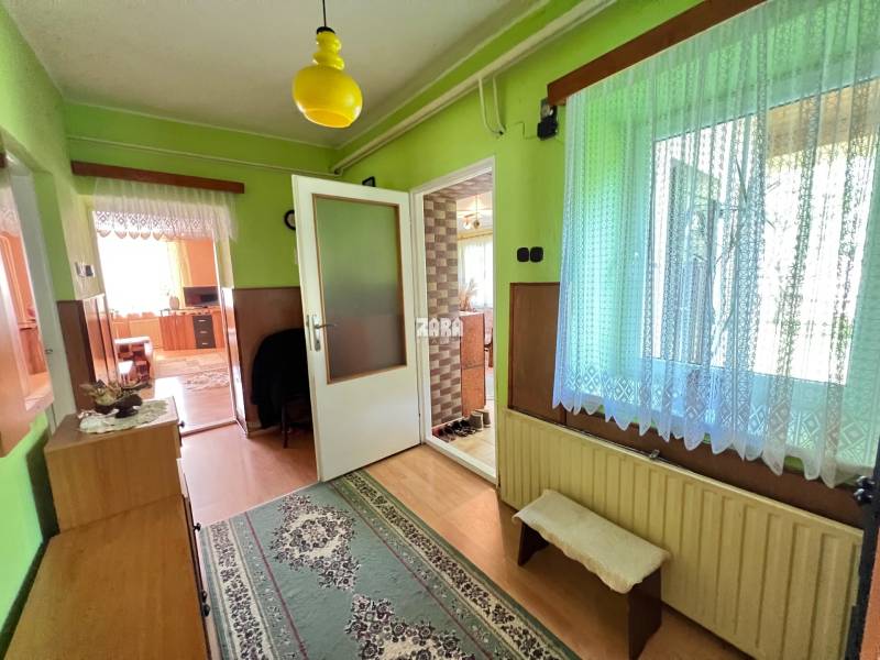  Margecany, rodinný dom centrum obce, veľký lukratívny pozemok 1235 m2